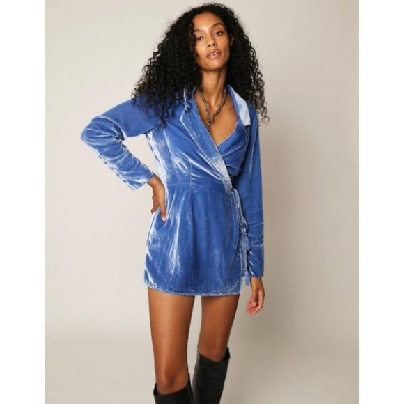 NWT Free People Viola Velvet Velour Romper Jumpsuit Long Sleeve Playsuit - Picture 2 of 12